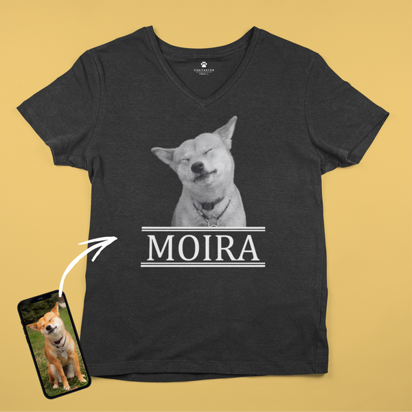 V nyakú póló - Nagy fekete-fehér kép - Saját fotóval