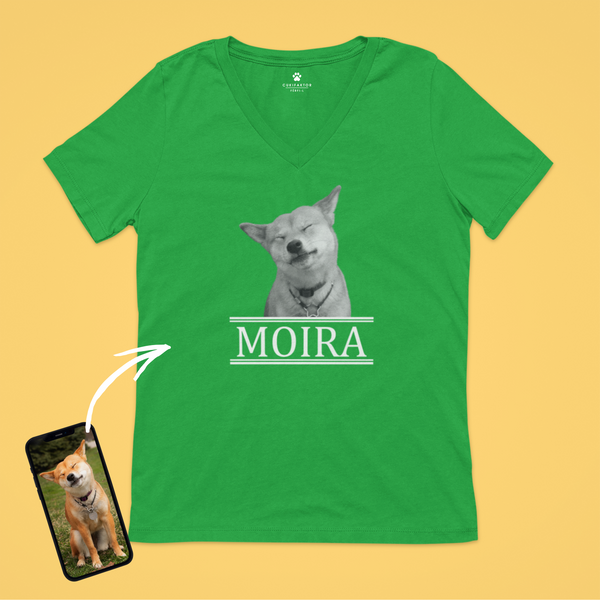 V nyakú póló - Nagy fekete-fehér kép - Saját fotóval